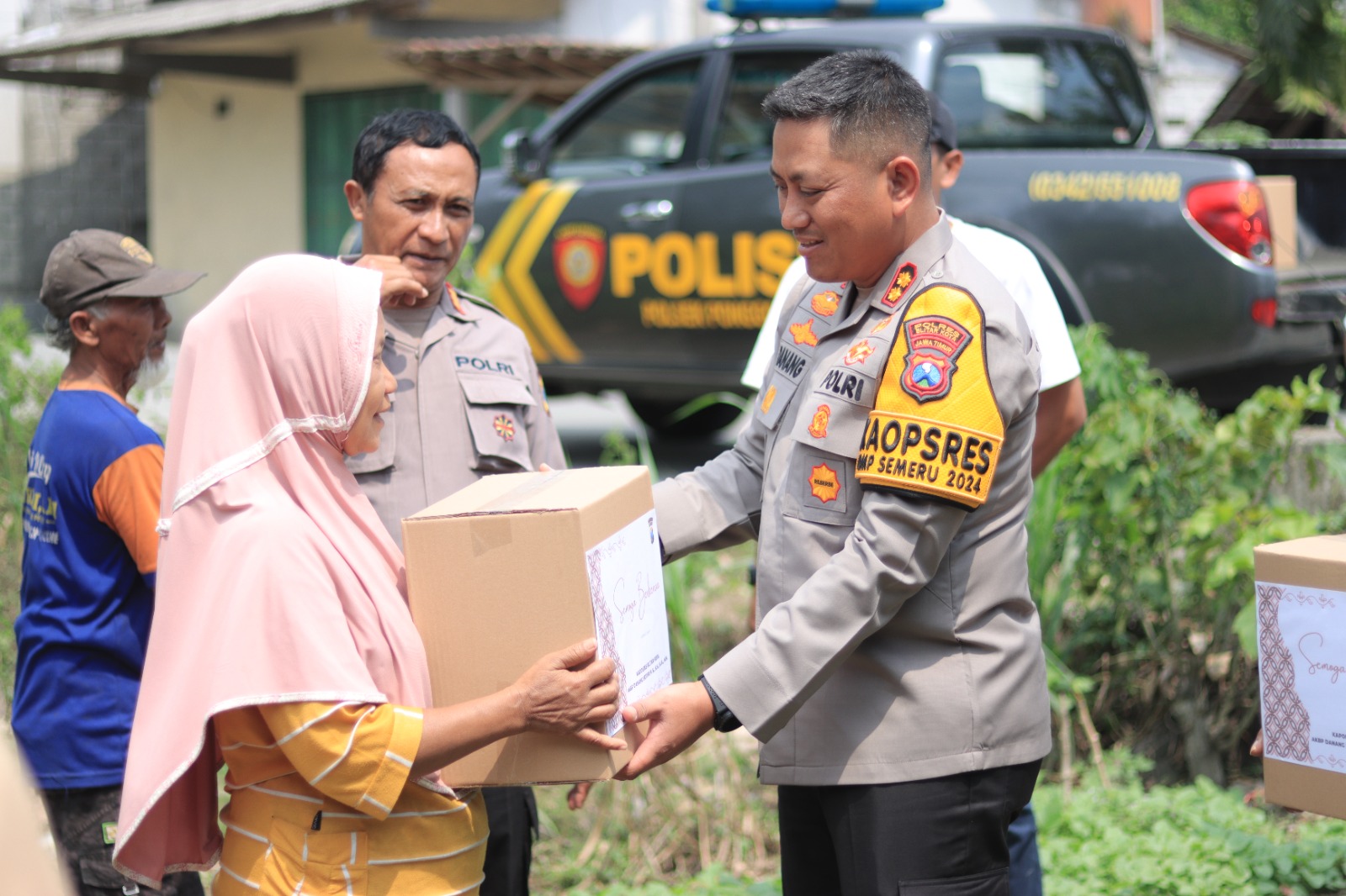 Polres Blitar Kota Peduli, Beri Bantuan Sosial Kepada Korban Puting Beliung