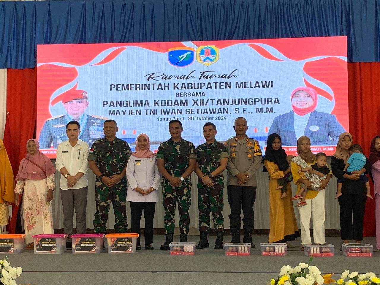 Kunjungi Melawi, Pangdam XII/Tpr Silaturahmi Dengan Forkopimda dan Beri Makan Siang Gratis