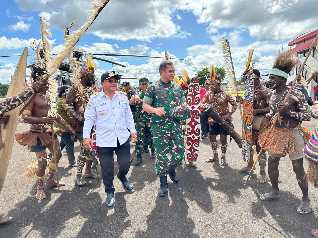 Kasad Tingkatkan Kualitas Hidup Masyarakat Papua Melalui Air Bersih dan Energi Ramah Lingkungan
