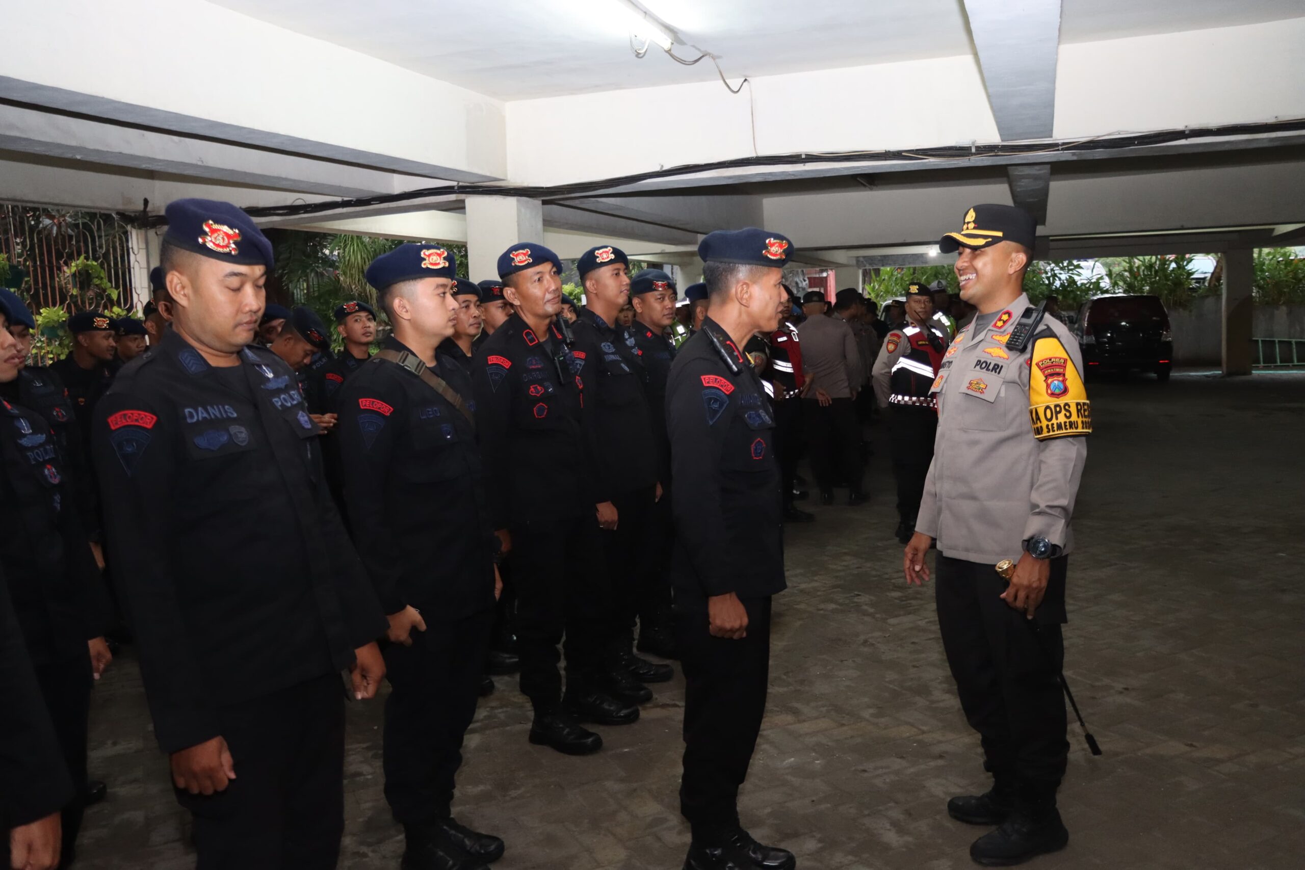 Polres Kediri Kota Terjunkan Ratusan Personel, Debat Pamungkas Pilkada 2024 Berlangsung Kondusif