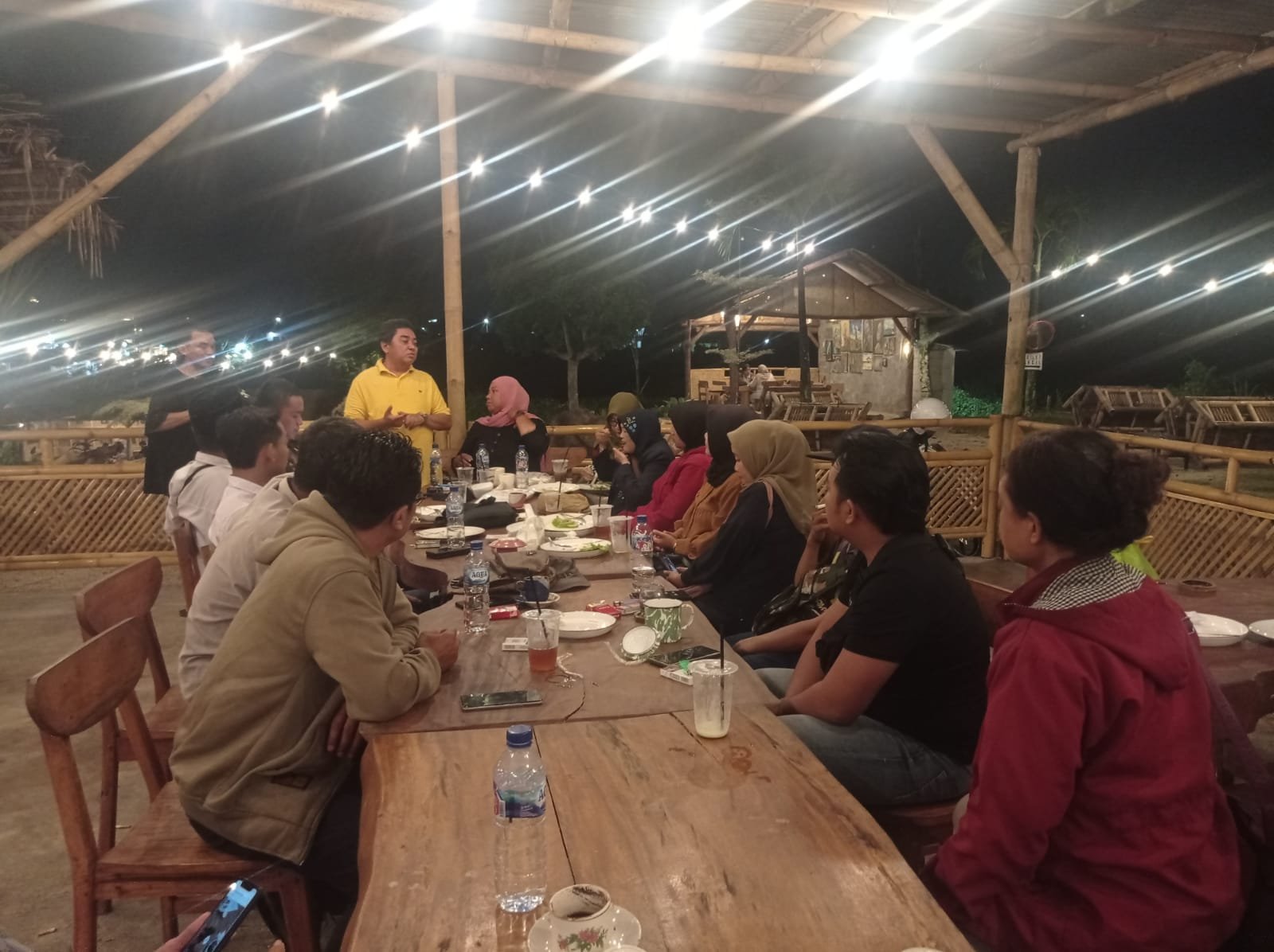 Ngopi Bareng Mas Tino dan Komunitas Rakyat Jember Untuk “Jember Baru Jember Maju