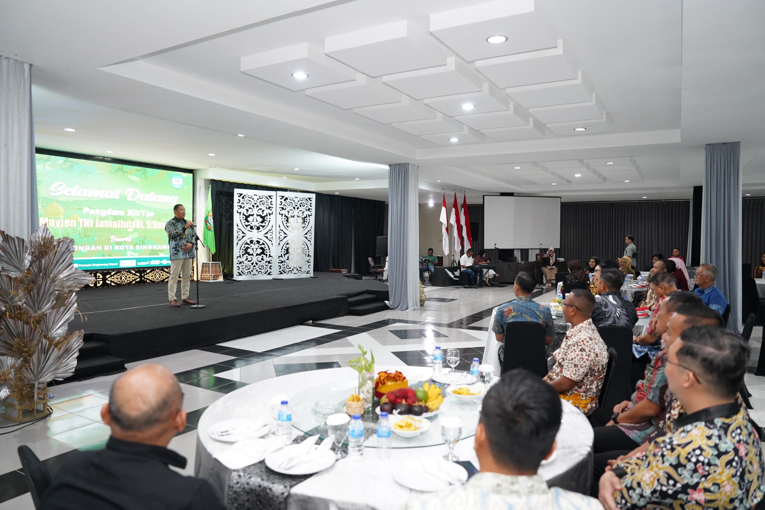 Jalin Silaturahmi, Pangdam Tanjungpura Ramah Tamah Dengan Forkopimda Kota Singkawang