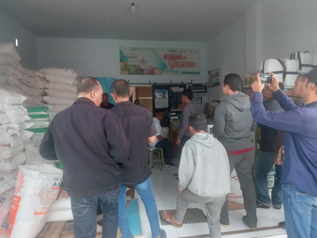 Setelah Sidak, Tiga Kios Pupuk Nakal Dapat SP1 dan Ijin Operasional Terancam Dicabut Oleh Distributor