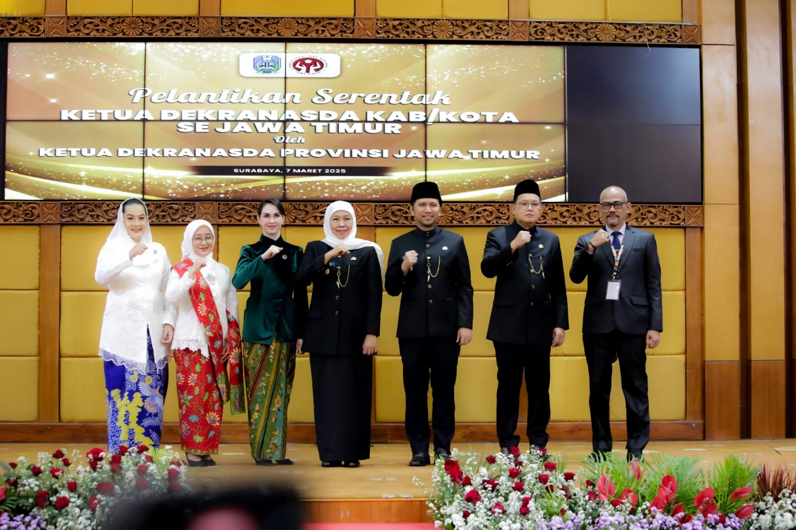 Pelantikan Dekranasda Sejatim Kenakan Batik Khas Asli Lumajang